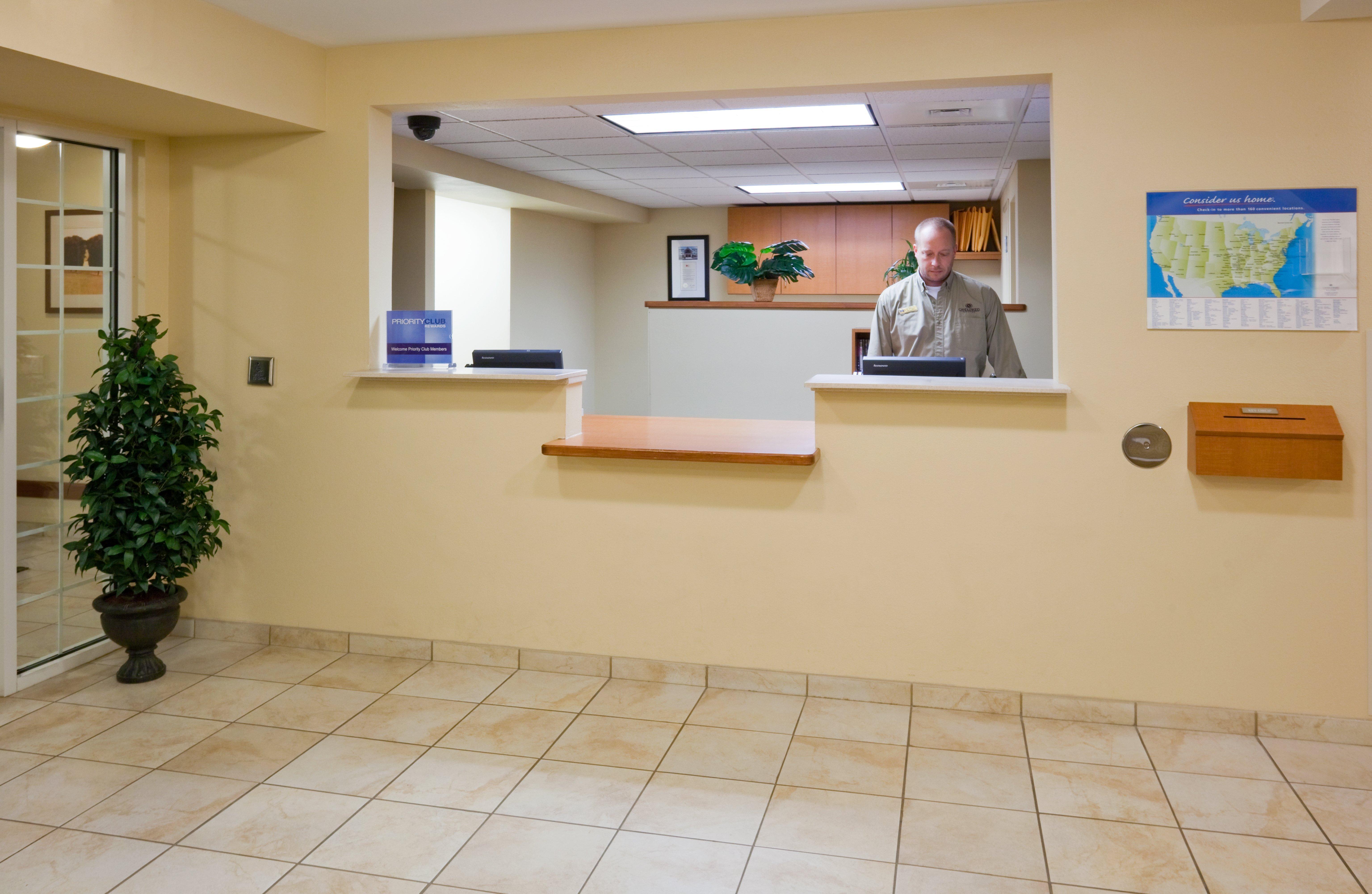 Candlewood Suites Milwaukee Brown Deer, An Ihg Hotel Wnętrze zdjęcie