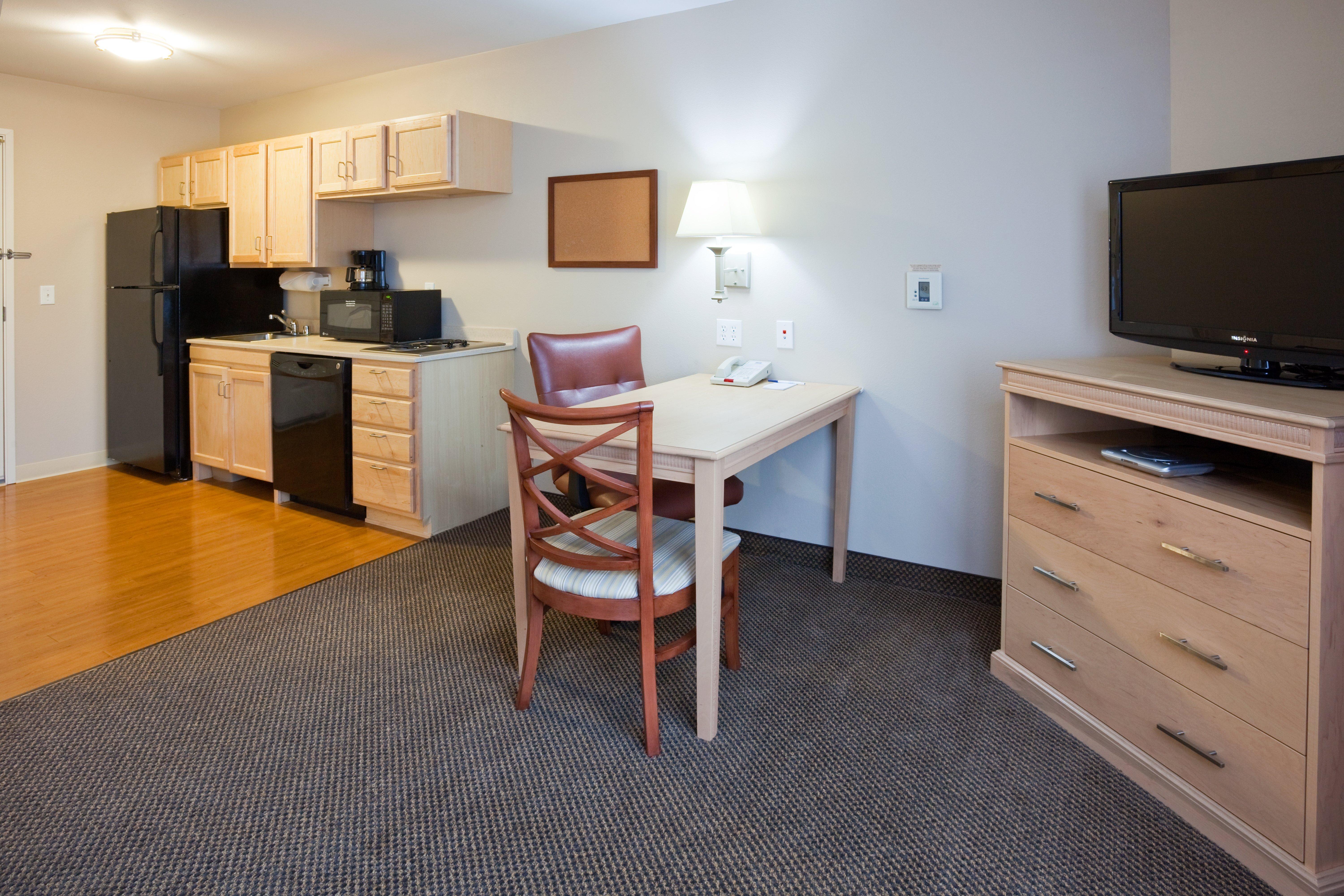 Candlewood Suites Milwaukee Brown Deer, An Ihg Hotel Zewnętrze zdjęcie