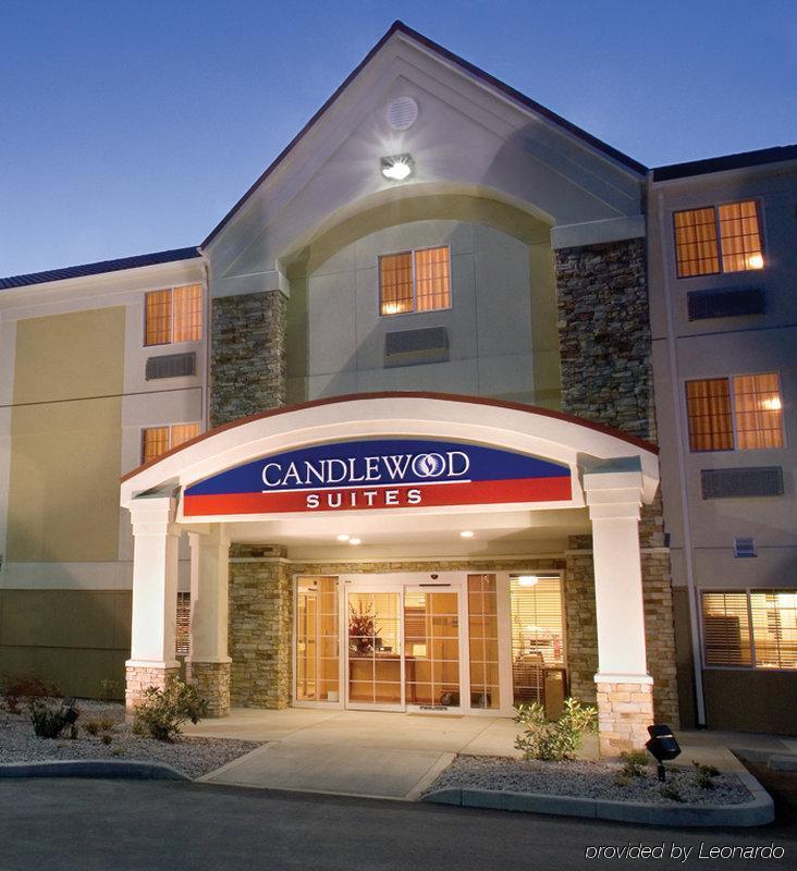 Candlewood Suites Milwaukee Brown Deer, An Ihg Hotel Zewnętrze zdjęcie