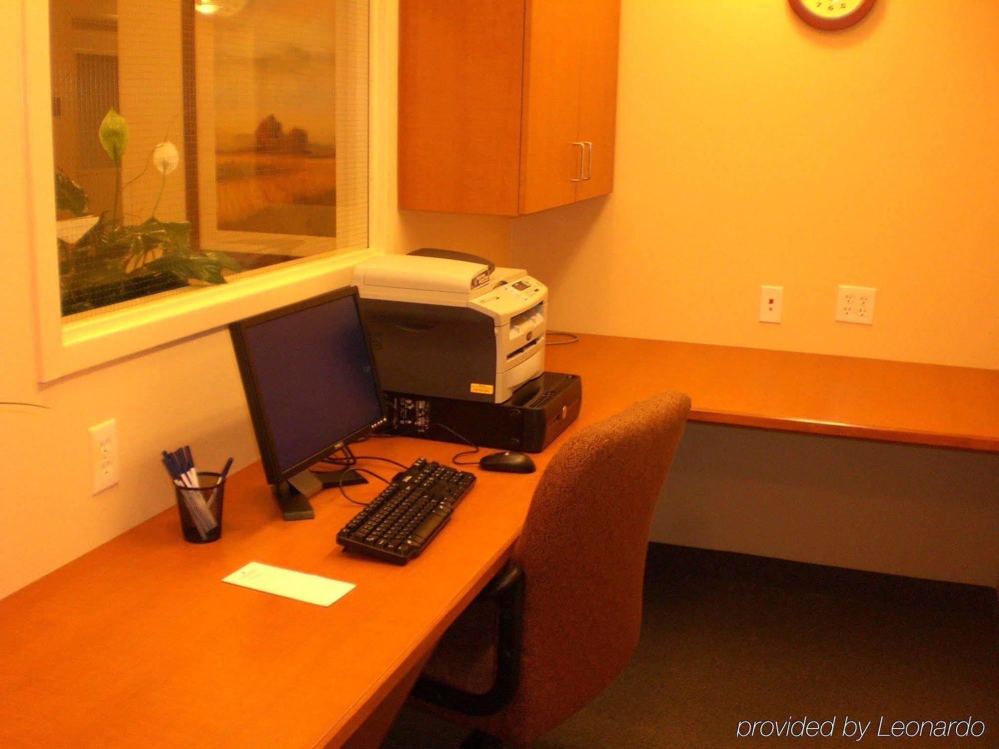 Candlewood Suites Milwaukee Brown Deer, An Ihg Hotel Udogodnienia zdjęcie